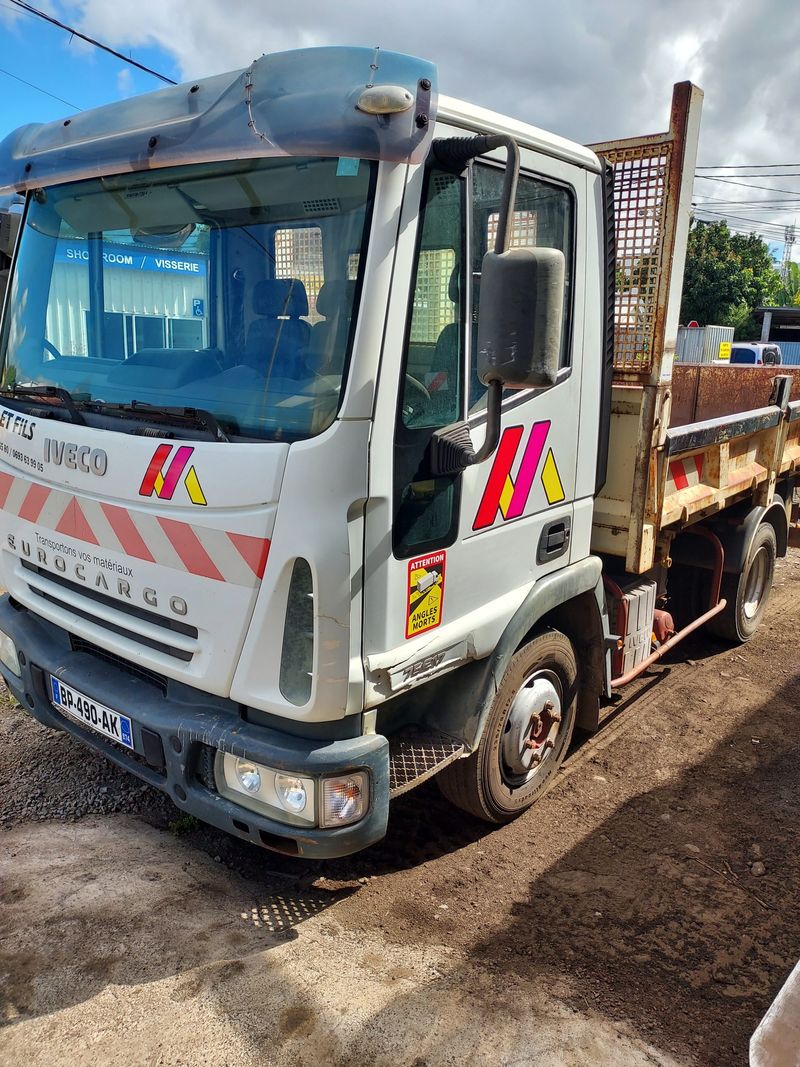 PETIT CAMION BENNE RIDELLE 7T500