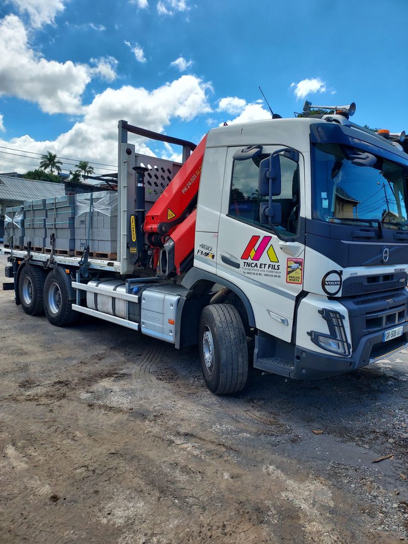 CAMION GRUE 26T CAPACITE 10T / GRUE 24T/M